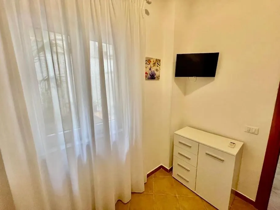 Casa Meravigghia Terrazzo ,Giardino E Jacuzzi Palermo