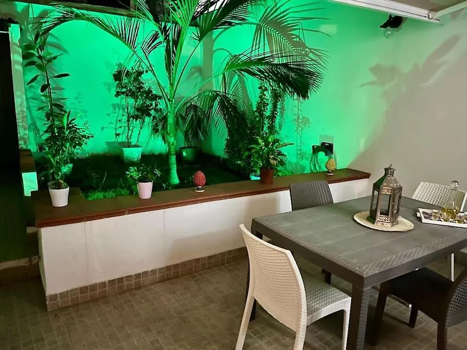 Casa Meravigghia Terrazzo ,Giardino E Jacuzzi Palermo 0*,  Italy